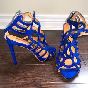 Just Fab high heels, size 7.5. Colour royal blue